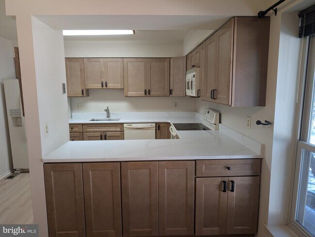 Building Photo - 215 N 23rd St