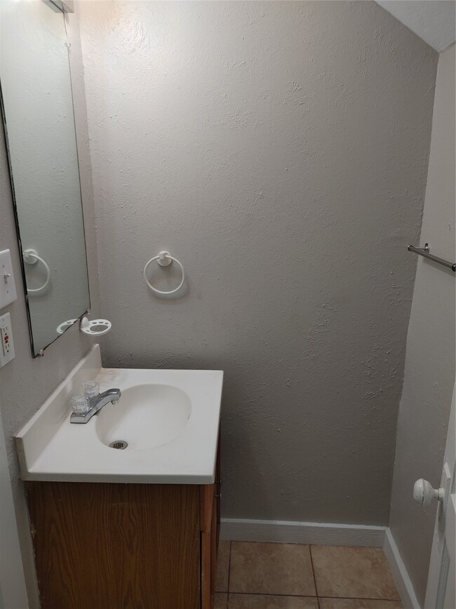 Building Photo - 3425 Southmore Blvd