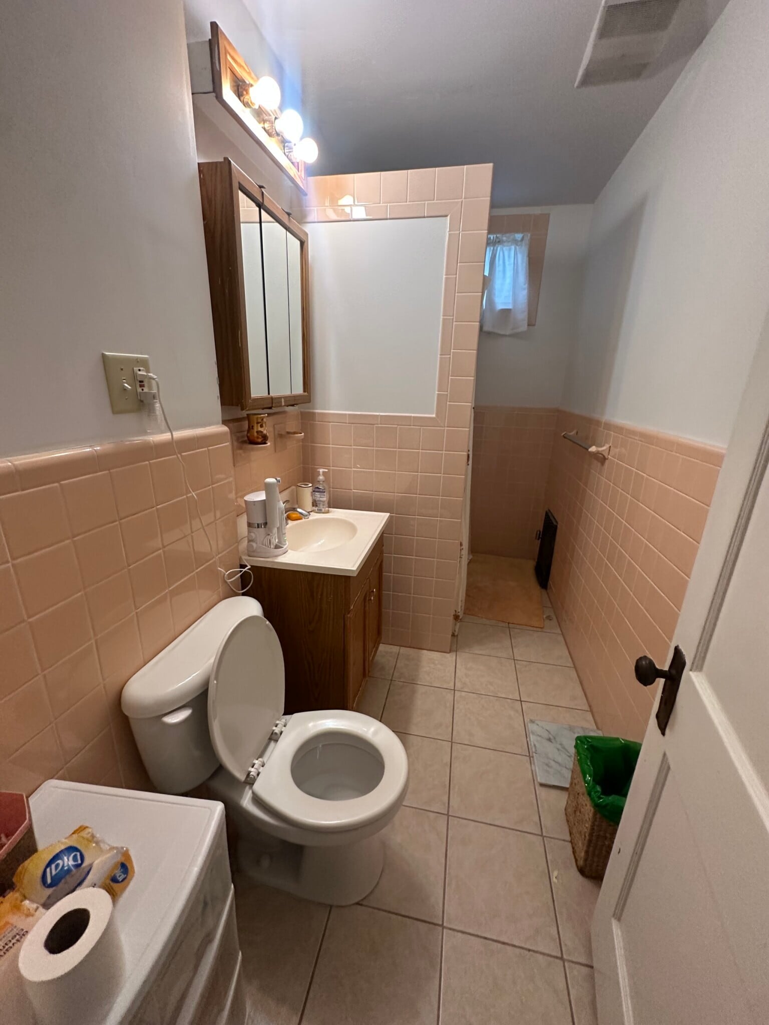 Building Photo - 73 Turner St