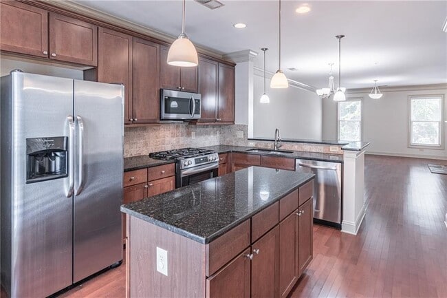Building Photo - 1192 Lavista Cir NE