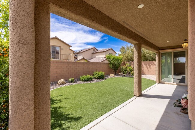 Building Photo - Beautiful West Vegas Home With Next Gen Suite