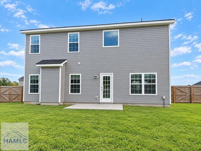 Building Photo - 465 Huntington Dr