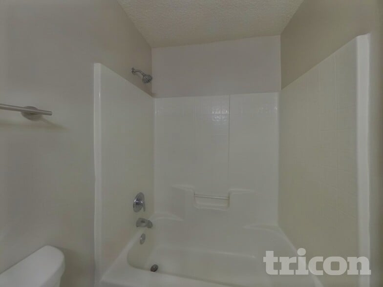 Building Photo - 3453 Sunset Rd