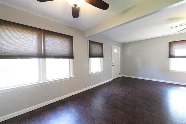 Building Photo - 10630 St Lawrence Ln