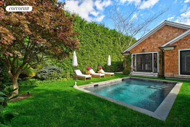 Building Photo - 95 Fordham Rd