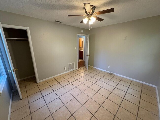 Building Photo - 3801 Del Monte Ct