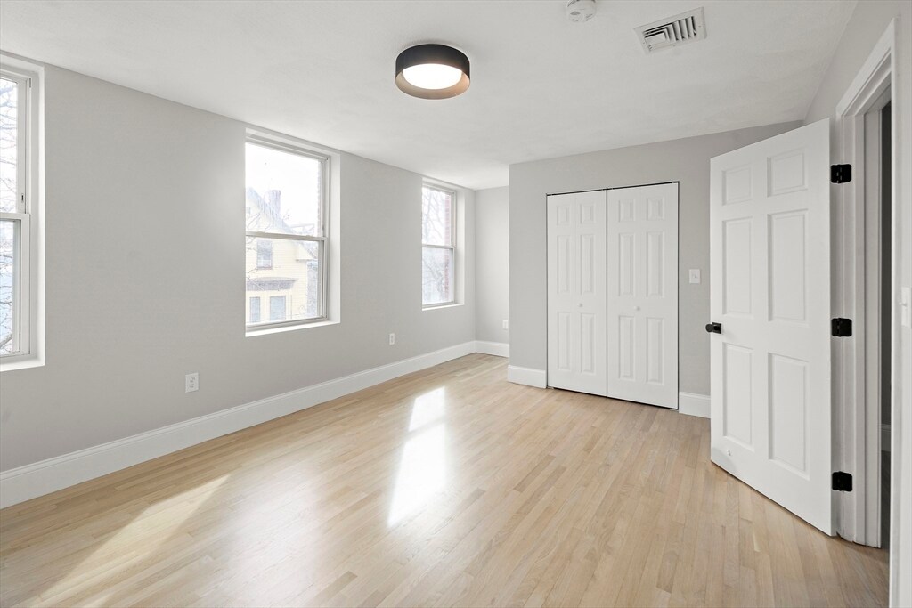 Building Photo - 64 Trenton St