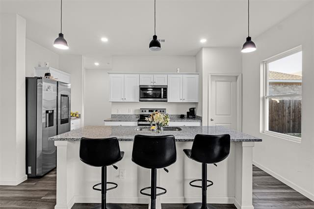 Building Photo - 8348 Hawkview Dr
