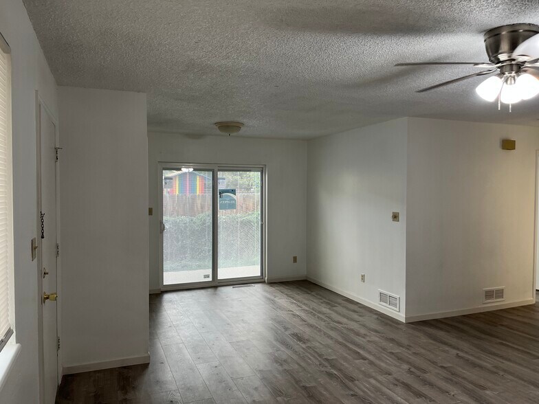 Building Photo - 1426 Centennial Dr