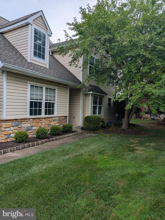 Building Photo - 123 Shoal Creek Dr