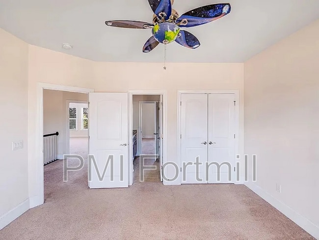 Building Photo - 521 Vine St