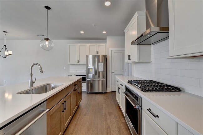 Building Photo - 1241 Waldon Xing