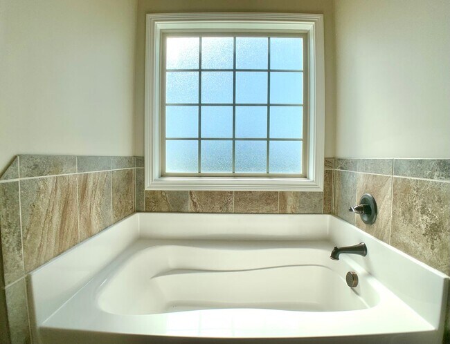 Building Photo - 1734 Ellie Piper Cir