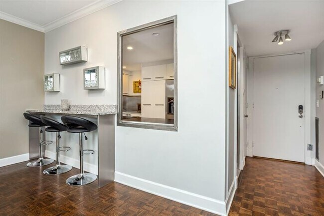 Building Photo - 130 26th St NW