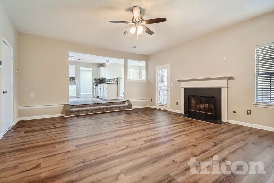 Building Photo - 589 Lakewater View Dr