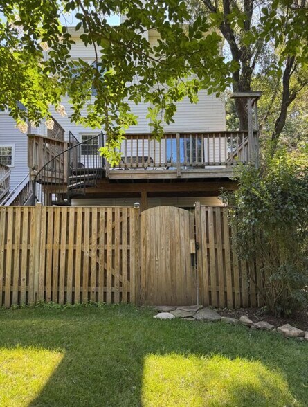 Building Photo - 13118 Ashnut Ln