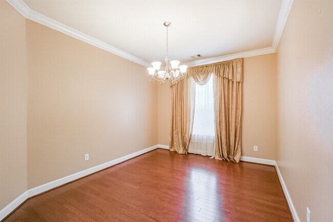 Building Photo - 25923 Celtic Terrace Dr