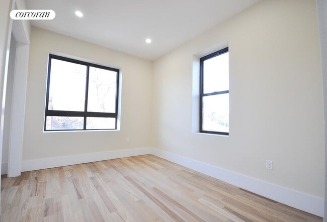 Building Photo - 999 Clarkson Ave