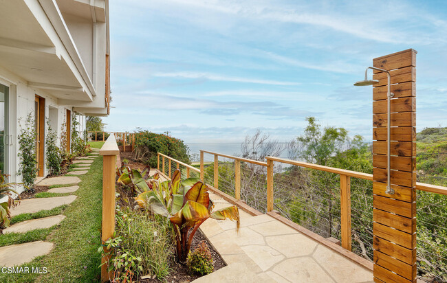 Building Photo - 20762 Rockpoint Way