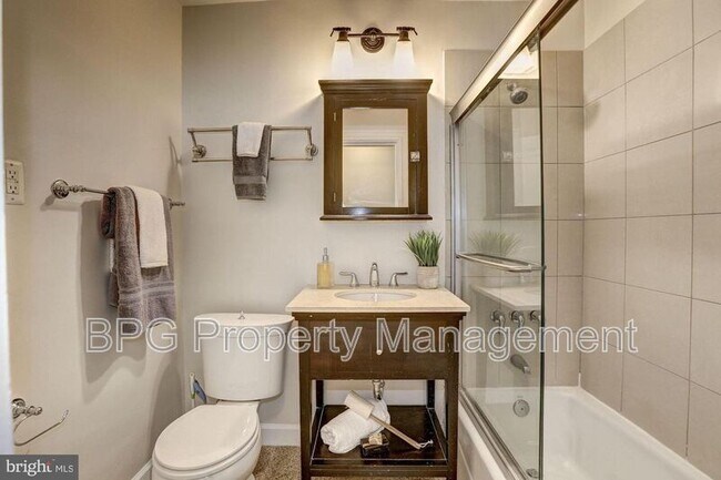 Building Photo - 1618 S St NW