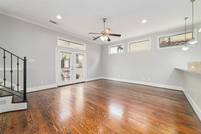 Building Photo - 1506 W 23rd St