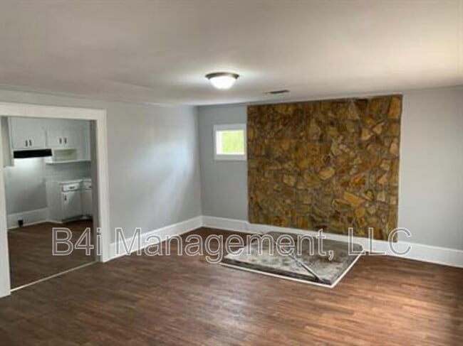 Building Photo - 1123 Drewery Ave