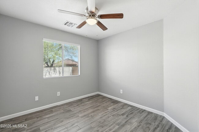 Building Photo - 8515 Placita De Lorena