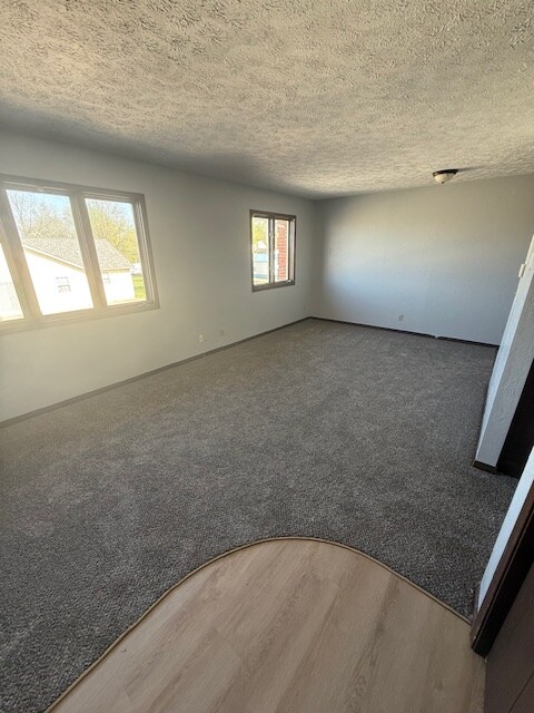Building Photo - 536 US-50