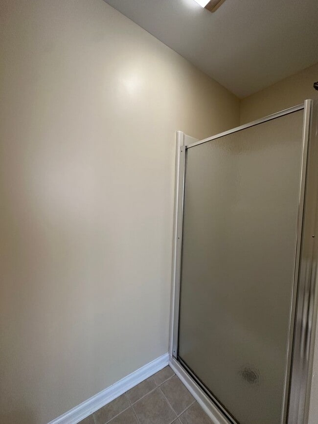 Building Photo - 204 Grandford Pl