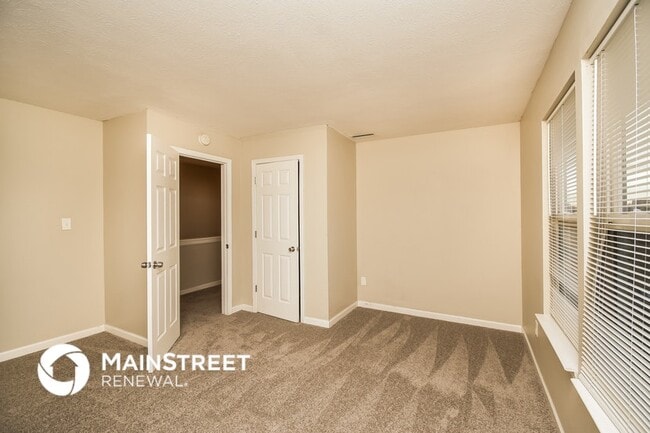 Building Photo - 10448 Bellchime Ct