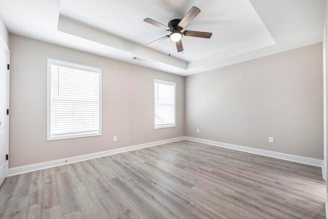 Building Photo - 316 Beau Claire Cir