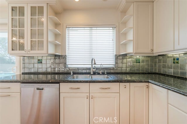 Building Photo - 28603 Cedarbluff Dr