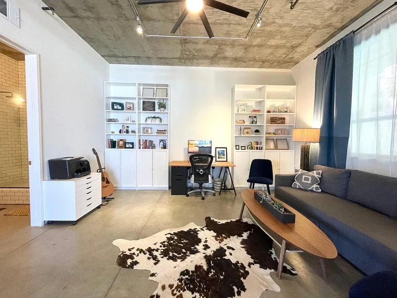 Second Bedroom - 835 Locust Ave