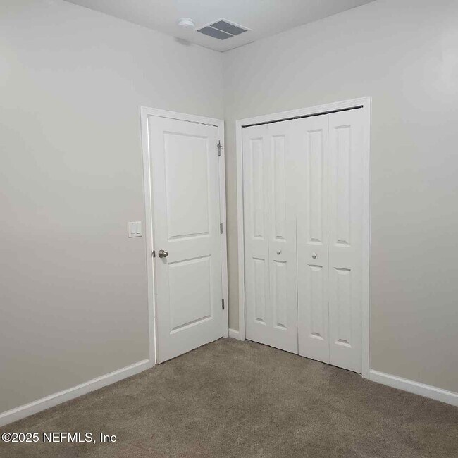 Building Photo - 97389 Harbor Concourse Cir