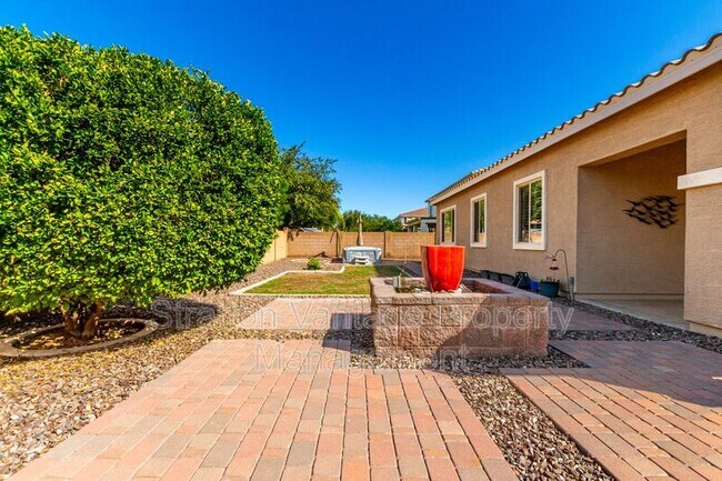 Building Photo - 21004 E Sunset Dr