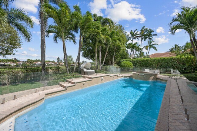 Building Photo - 12820 Mizner Way