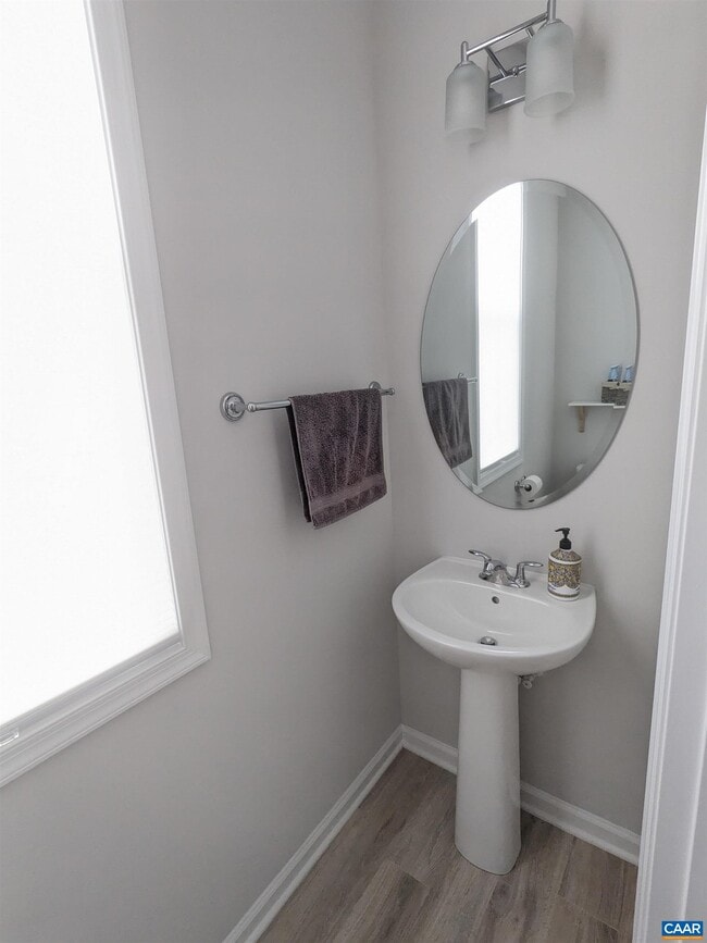 Building Photo - 4758 Loyola Wy