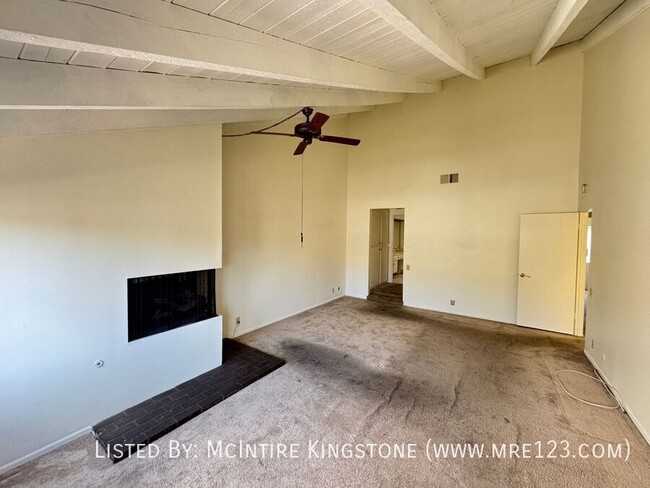 Building Photo - Stunning 3BD 2BA Townhome in Arcadia CA