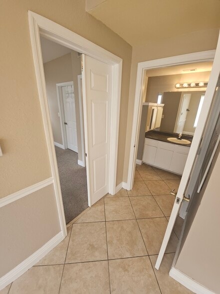 Building Photo - 3726 Palm Desert Ln