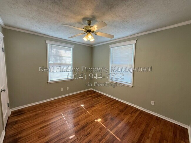 Building Photo - 1309 Macarthur St