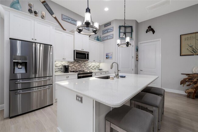 Building Photo - 3069 Borassus Dr