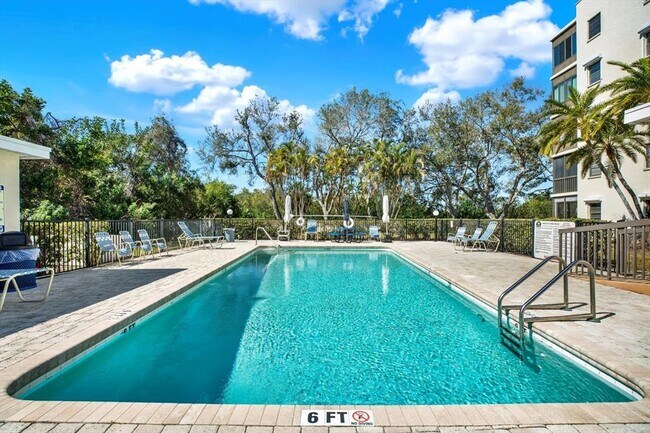 Building Photo - 8186 Terrace Garden Dr