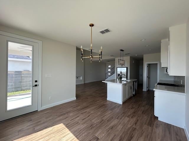 Building Photo - 7524 Cresta Bella St