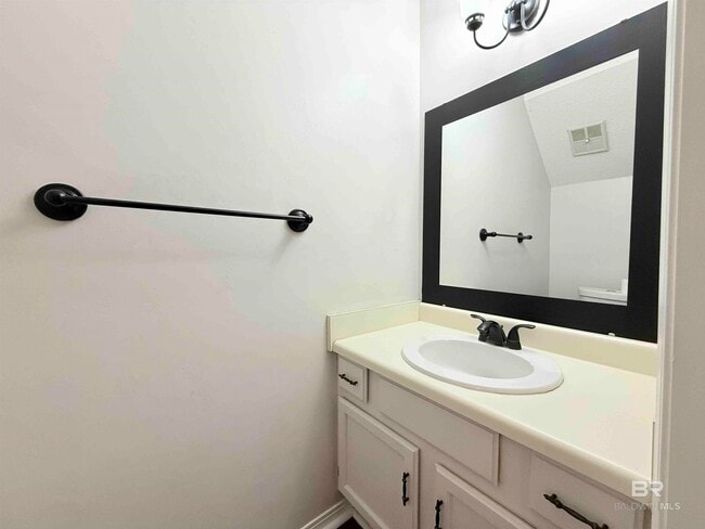 Building Photo - 36 Summer Oaks Dr