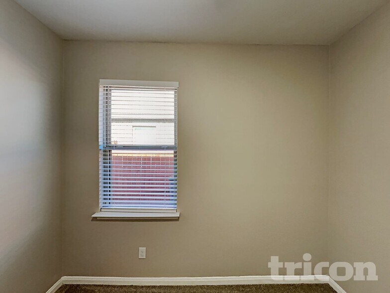 Building Photo - 6008 Obsidian Creek Dr