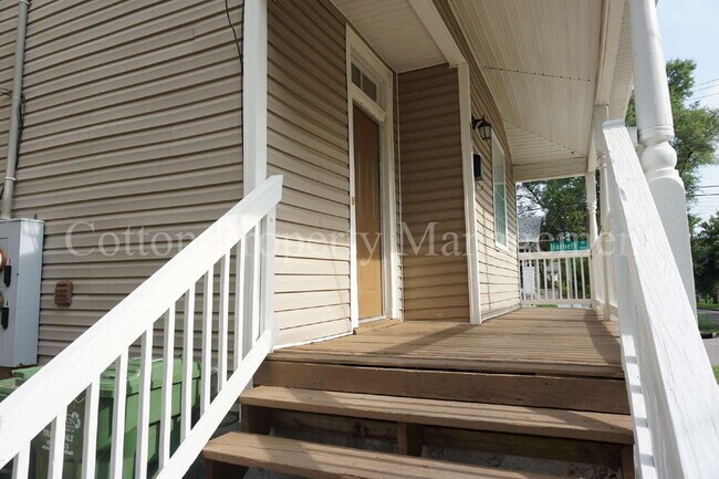 Building Photo - 2BR/1BA Apartment in Downtown Wilmington - Near Brooklyn Arts District - $1,400/Monthly - Pet Fri...