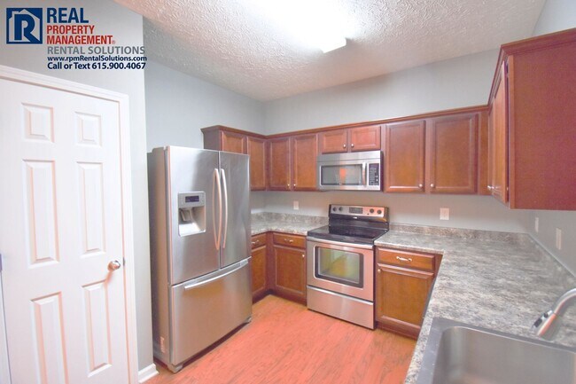 Building Photo - 1308 Crown Point Place