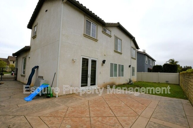 Building Photo - 621 Riviera Ct