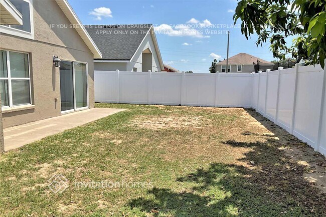 Building Photo - 2761 Rochelle Dr