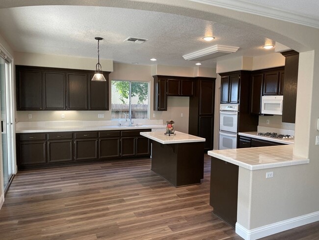 Building Photo - ***COMING SOON*** BEAUTIFUL 2-STORY HOME WITH POOL & 3 CAR GARAGE IN ROCKLIN!